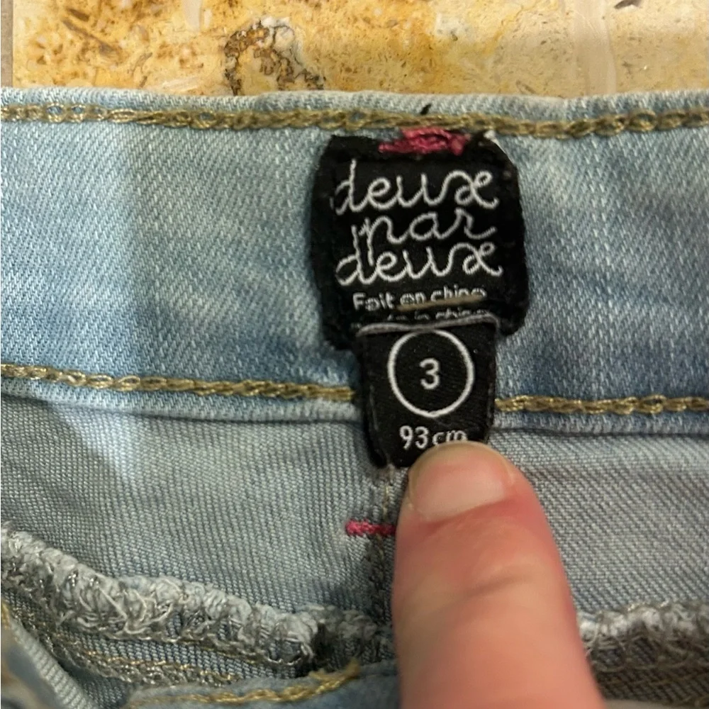 deux par deux Light Blue Denim Butterfly Patch Shorts Size 3T